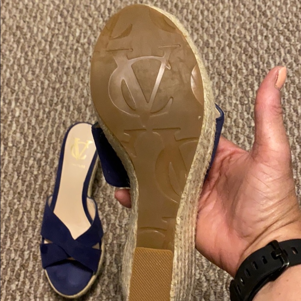 Vince Camuto wedge sandles. - Picture 5 of 7